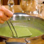 mo0910_broccolisoup_lg